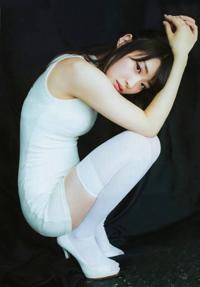 Amazon.co.jp: 高山一実 写真10枚 Lサイズ 乃木坂46 : おもちゃ